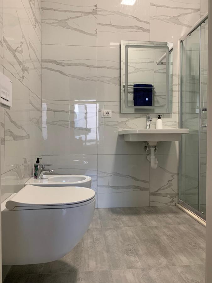 Lovely 1-Bedroom Condo In Tirana Wifi-Netflix-Ac Екстер'єр фото